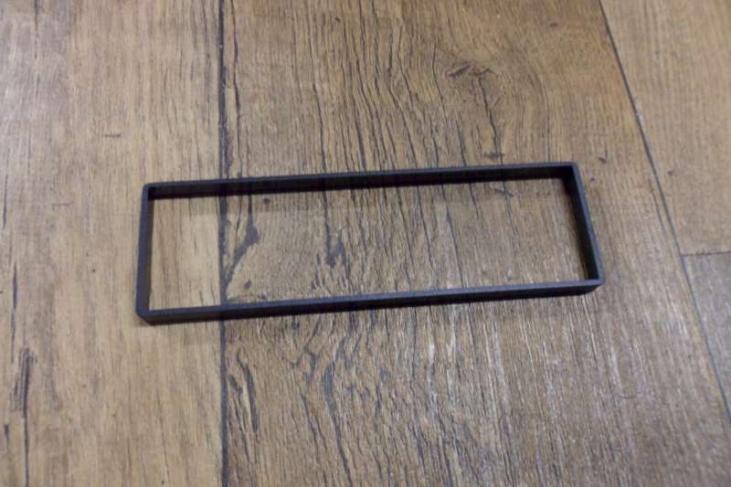 Spacer frame radio
