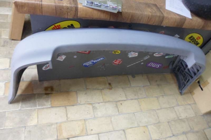 Achterbumper in primer voor Audi A4 stationwagen van 94-99