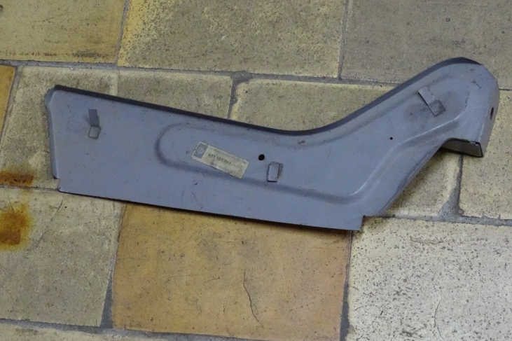 Bumperhouder Vw K70 links
