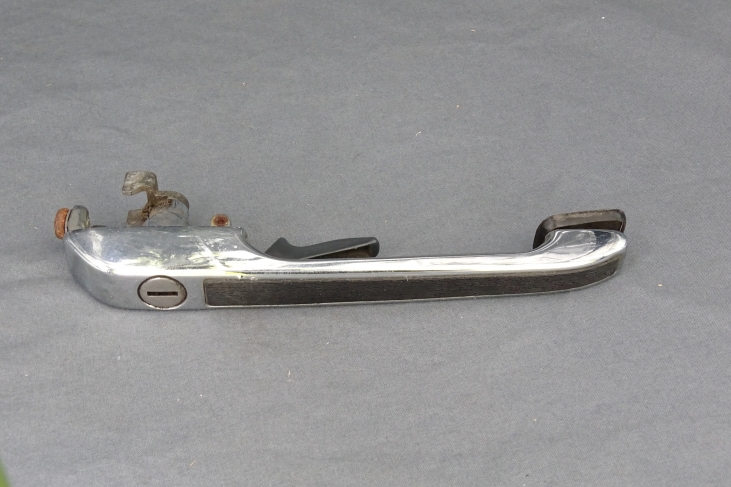 Deurklink chroom vooraan Vw Golf 1 gebruikt