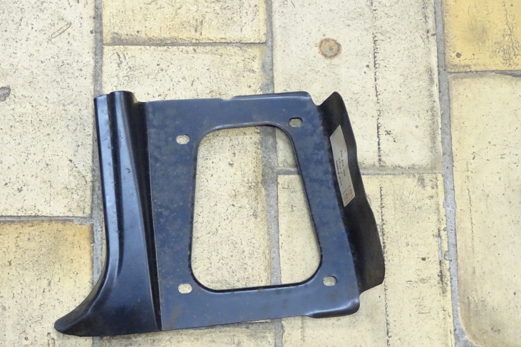 Hoek achterflank links Audi 80