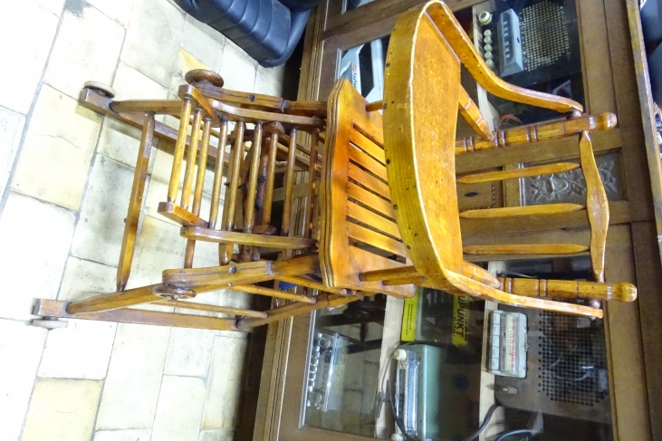 Vintage Franse kinderstoel