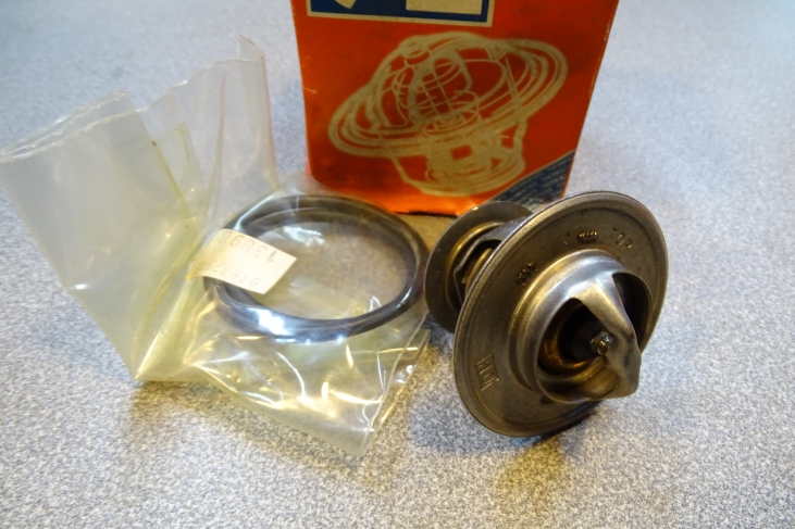 Thermostaat 82Â°C  Audi / Ford / Opel / Porsche / Seat / VW