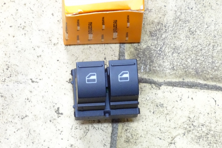 Schakelaar electrisch raammechanisme Seat Altea / Ibiza / Leon / Toledo   Vw Amarok / Caddy 3 / Eos / Golf 5 + 6 / Passat B6 / Polo 5 / Scirocco 3 / Touran