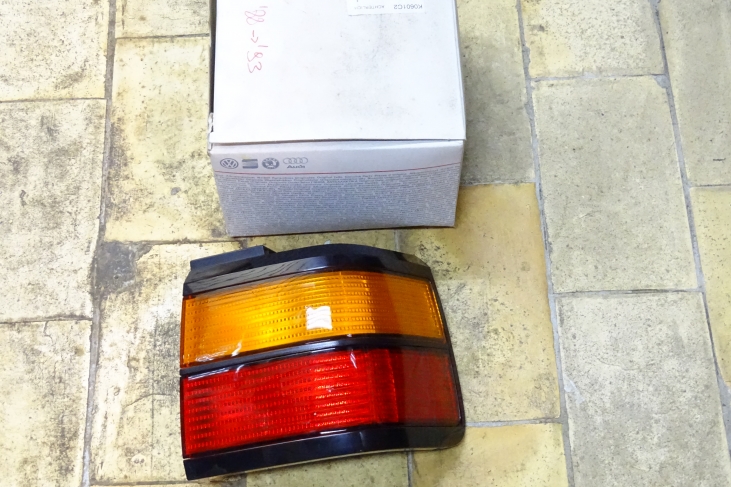 Achterlicht rechts Vw Passat 88-93