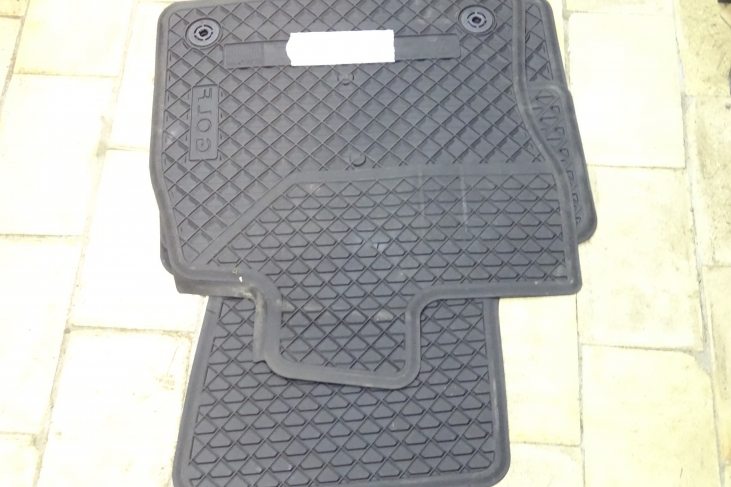 Rubberen mattenset Vw Golf 7