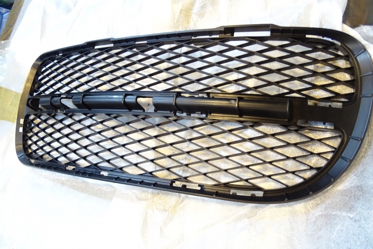Bumpergrille links Vw Touareg